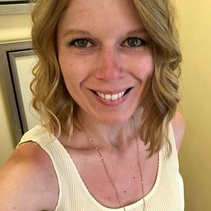 Meet your Posher, Courtney